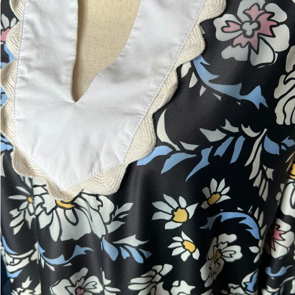 SMITH & QUINN Women's Blouse in Black w/Floral Print Elastic Cuffs Size Small - Picture 2 of 6